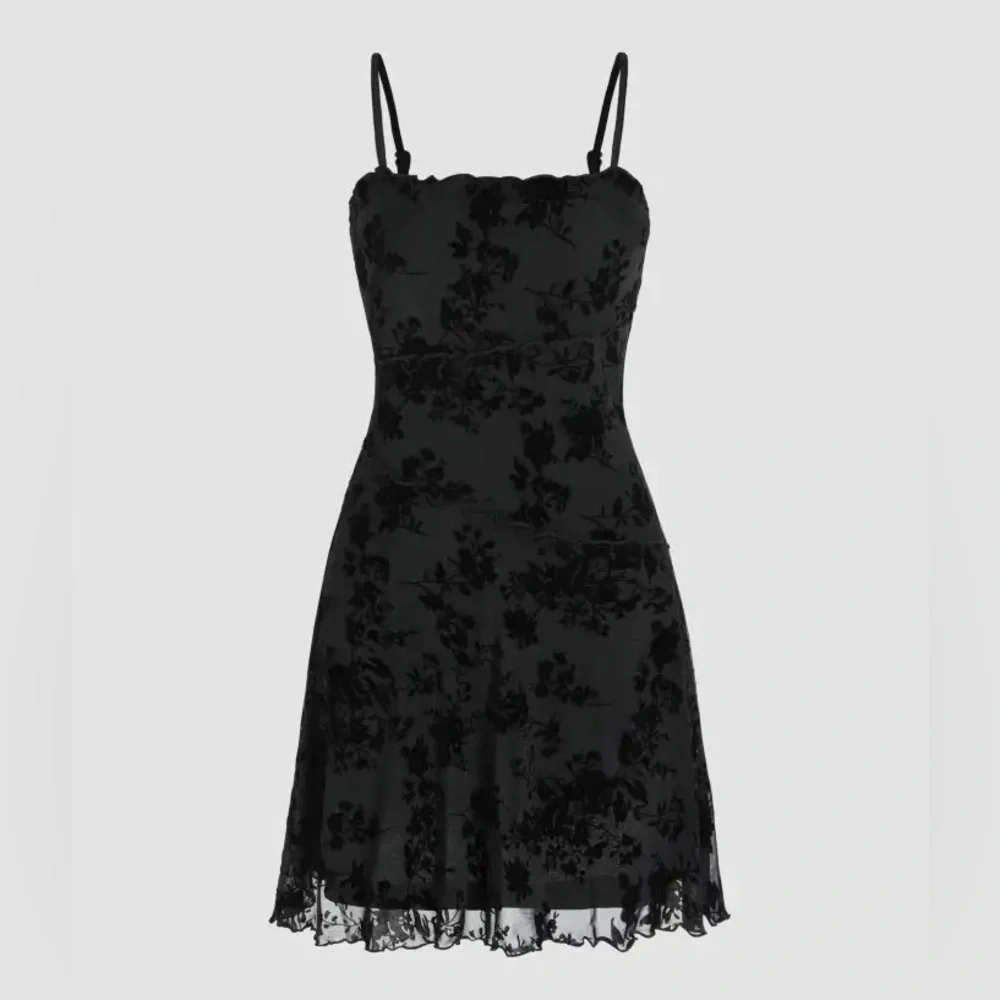CIDER Floral Lace Mini Dres SIZE MEDIUM NWT - Picture 1 of 6